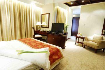 Hotel Grand Madison Jinqiao 5*