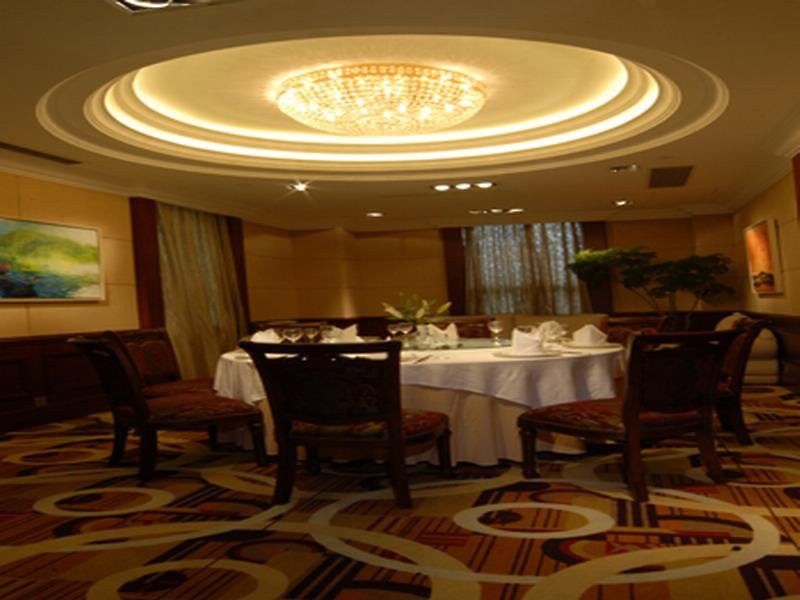 Grand Madison Jinqiao Hotel