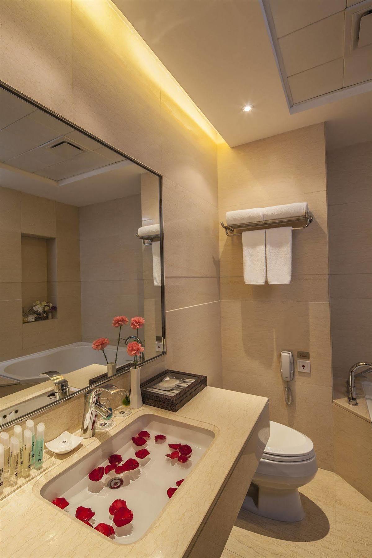 Hotel Grand Madison Jinqiao