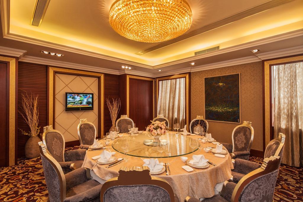 Grand Madison Jinqiao Hotel